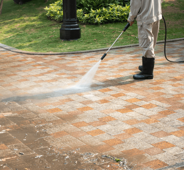 Driveway cleaned by Tarrytown NY Power Washing Company technician